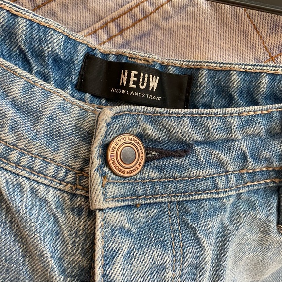 NEUW Shorts - Picture 3 of 3